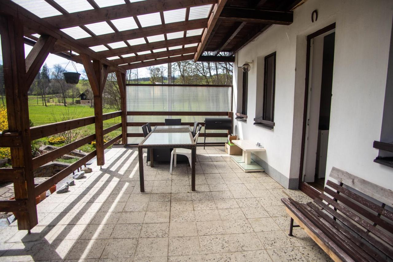 Apartmány Ve Mlejně Cachrov Exterior foto