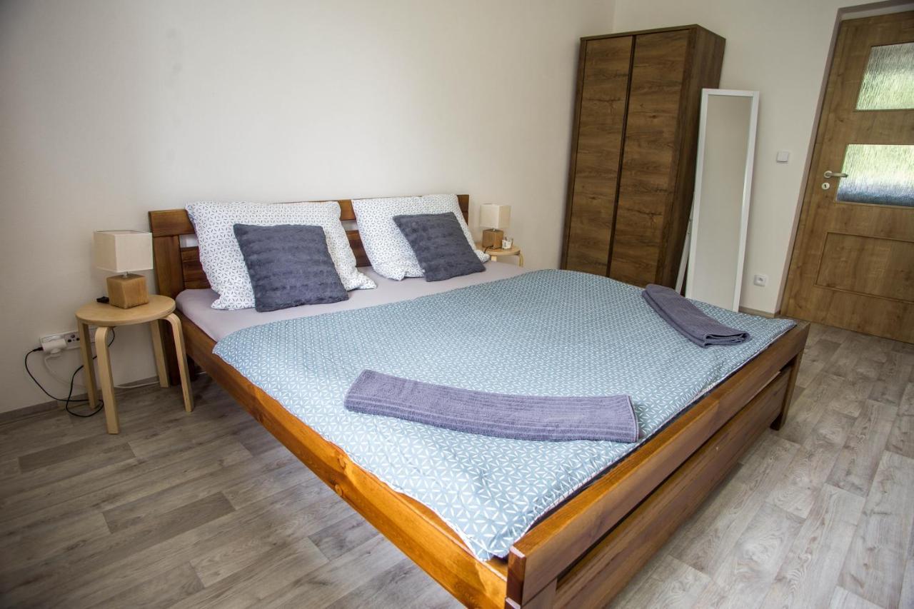 Apartmány Ve Mlejně Cachrov Exterior foto